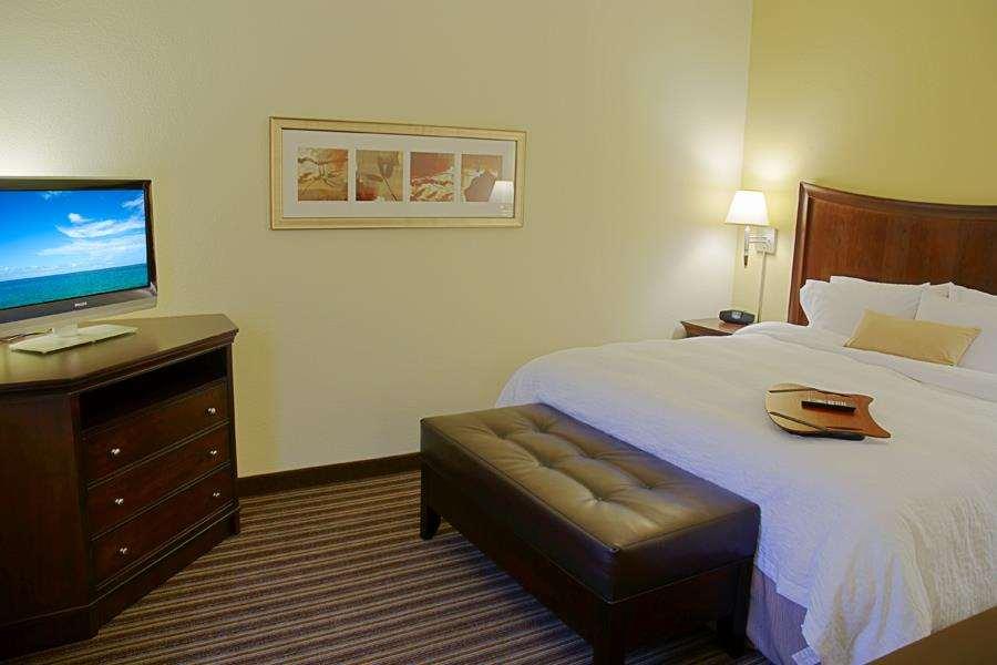 Hampton Inn Gainesville-Haymarket Room photo
